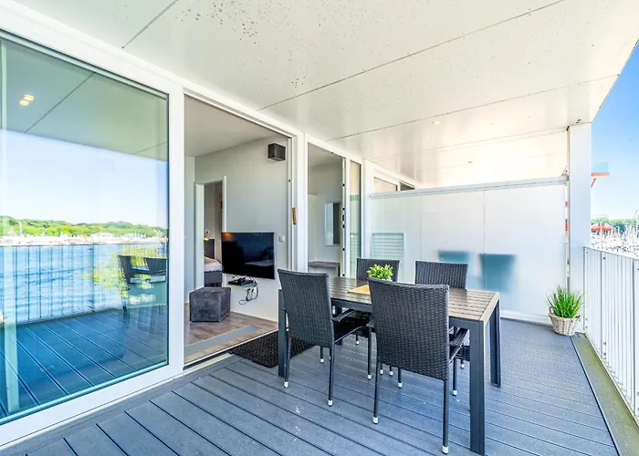 Promenadenvilla 03 05 *